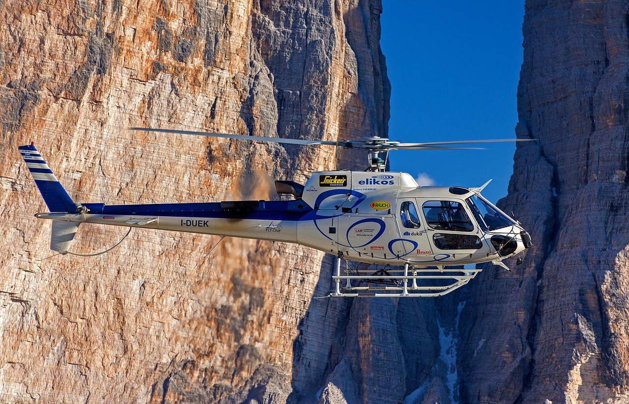 Two Helicopters Collide Mid-Air Over Oregon, FAA Investigating