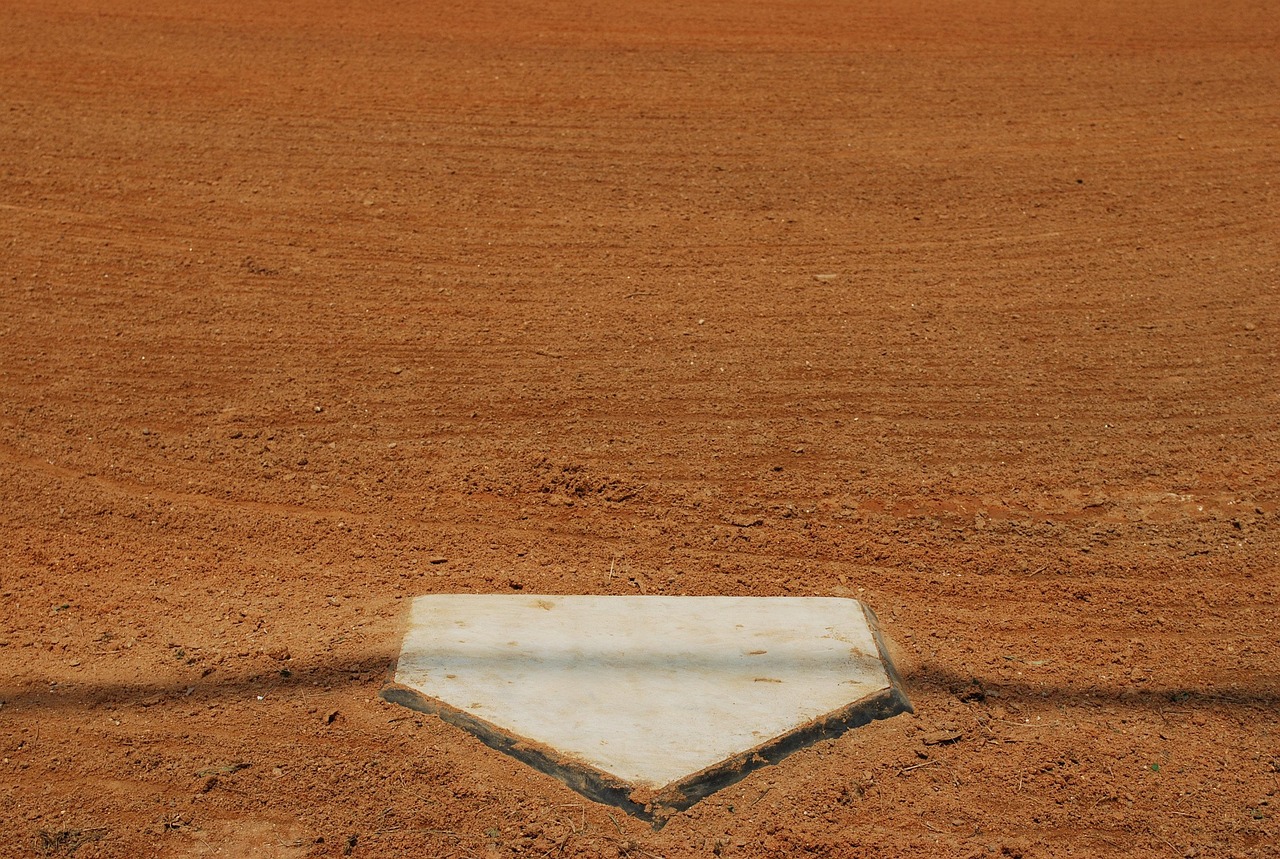 MLB Free Agency Opens Under a Storm Cloud: 144 Players Hit the Market as Labor Deal Doomsday Looms